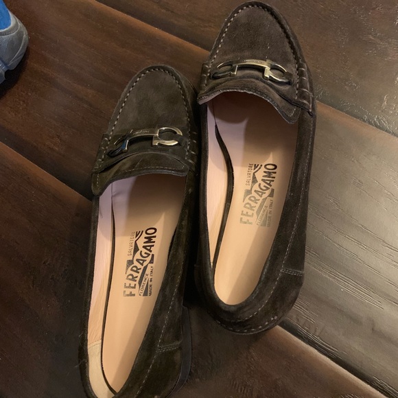Ferragamo Loafers - Picture 2 of 6